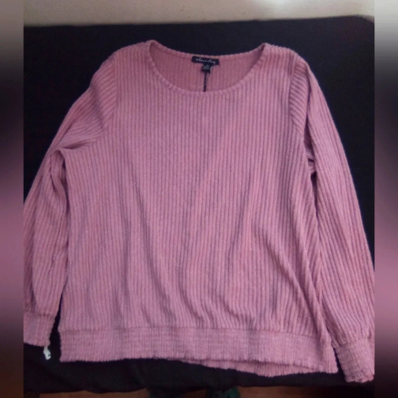 A love story top ( box G ) - Picture 1 of 3